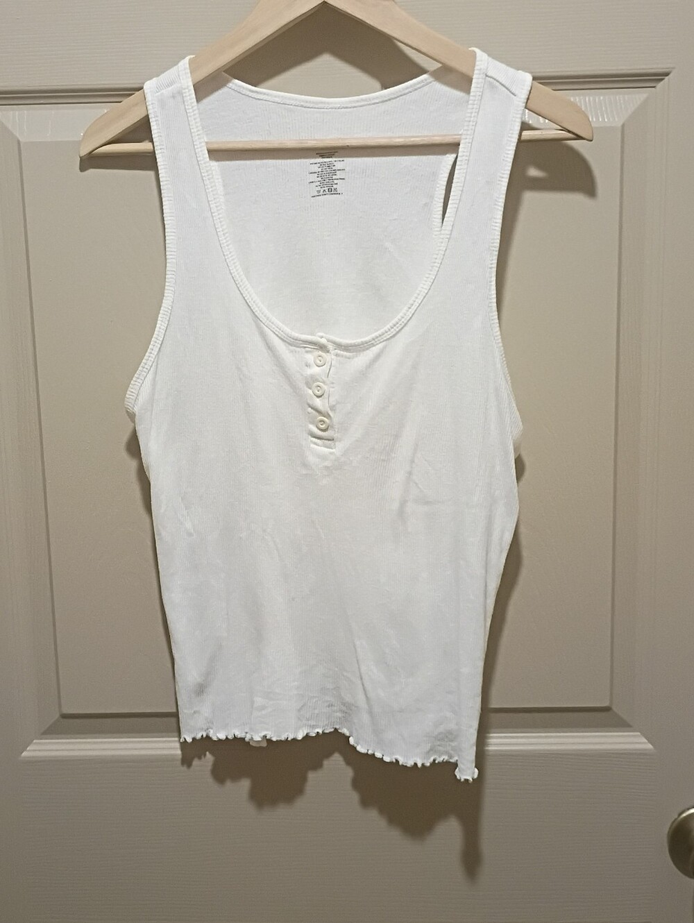 100% Cotton White Tank Top Buttoned Size XL by ESSIE